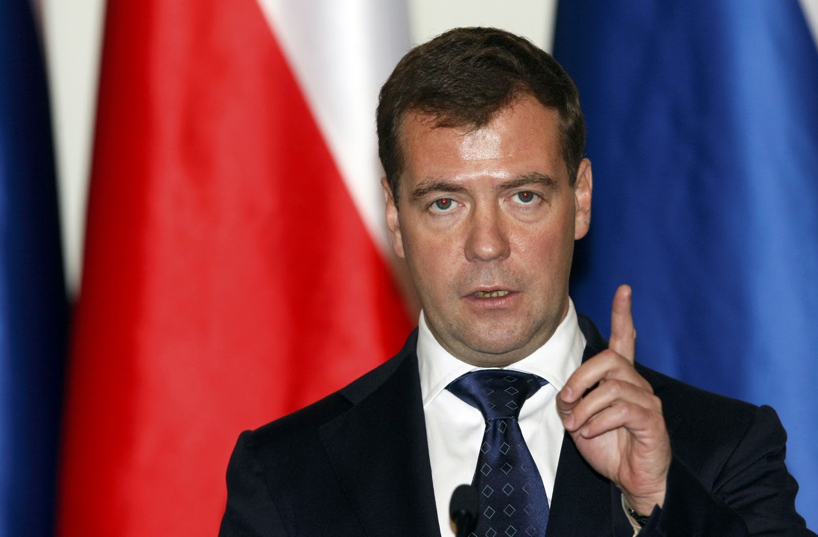 Μεντβέντεφ: Ασύμμετρη η απάντηση της Ρωσίας σε τυχόν νέες κυρώσεις