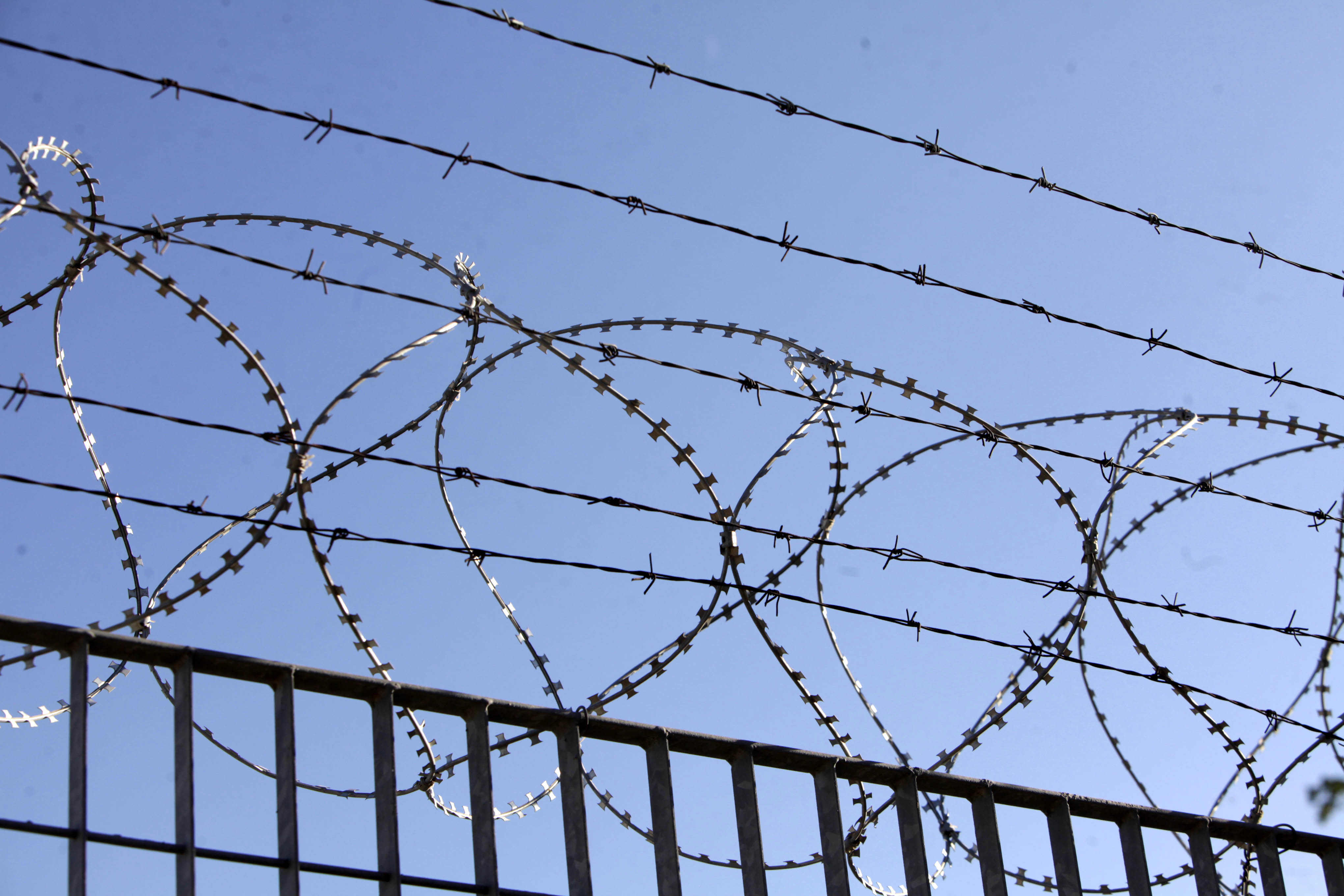 Κόρινθος: Απόπειρα αυτοκτονίας μετανάστη στο Κέντρο Κράτησης Αλλοδαπών