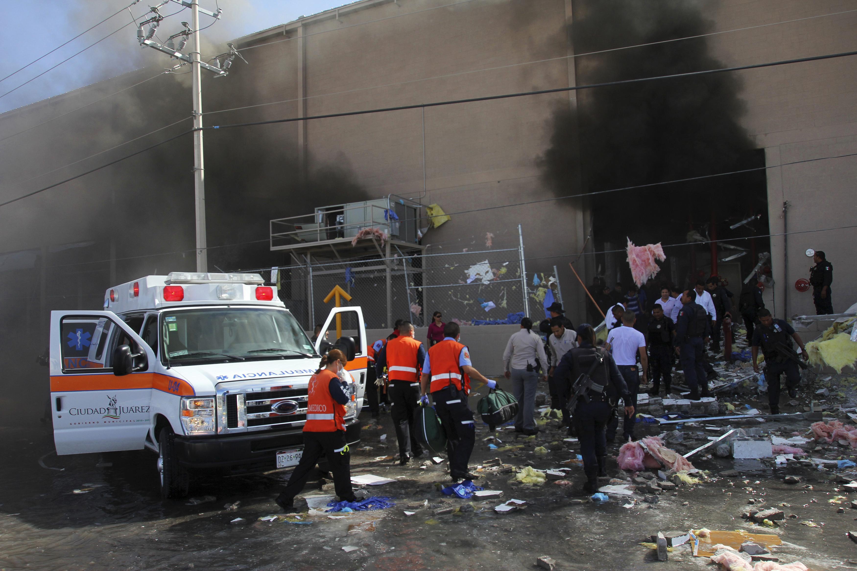 Εικόνες καταστροφής από έκρηξη σε εργοστάσιο καραμέλας στο Μεξικό (ΦΩΤΟ)