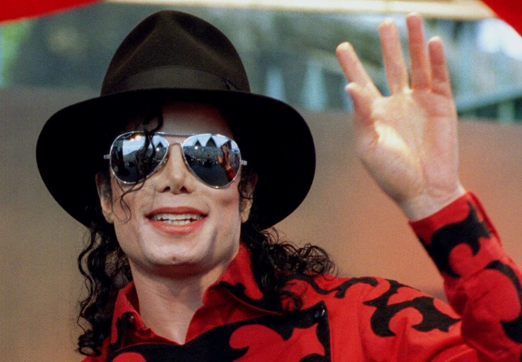 «Ο Μάικλ Τζακσον με κακοποιούσε σεξουαλικά – Ήταν παιδεραστής!» (VIDEO)