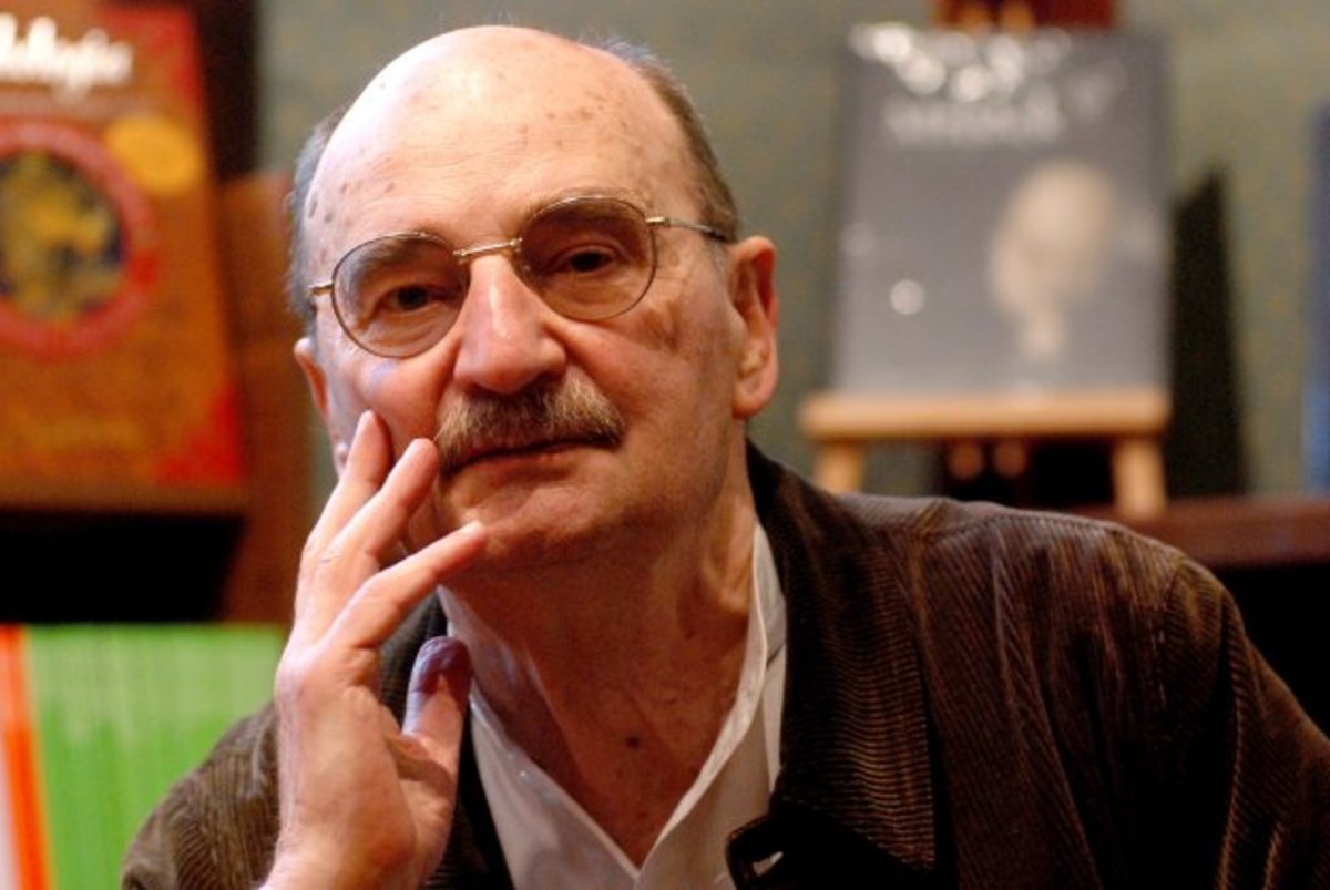 Απεβίωσε ο συγγραφέας Σλάβομιρ Μρόζεκ