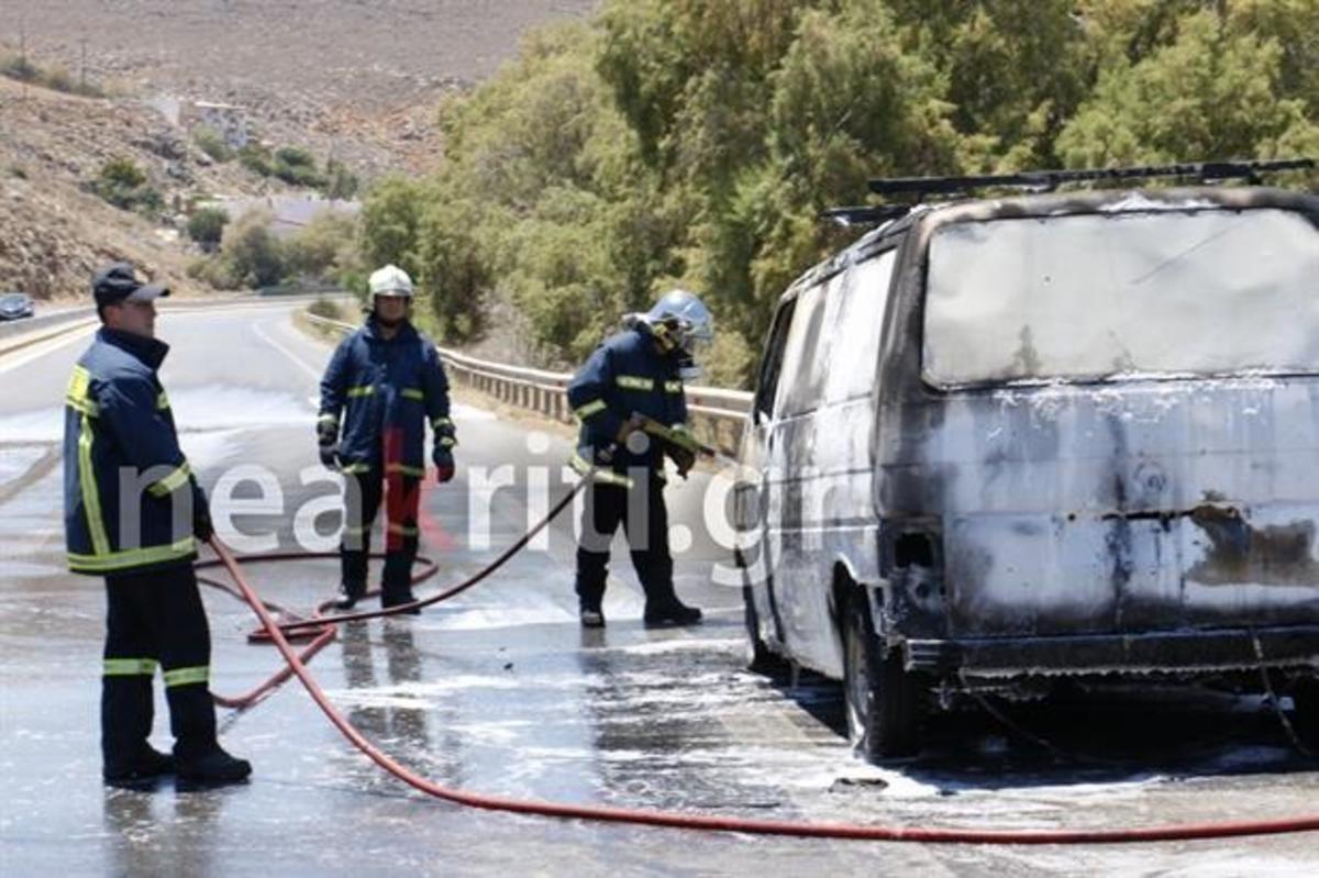 Ηράκλειο: Κλούβα “λαμπάδιασε” εν κινήσει! – ΦΩΤΟ