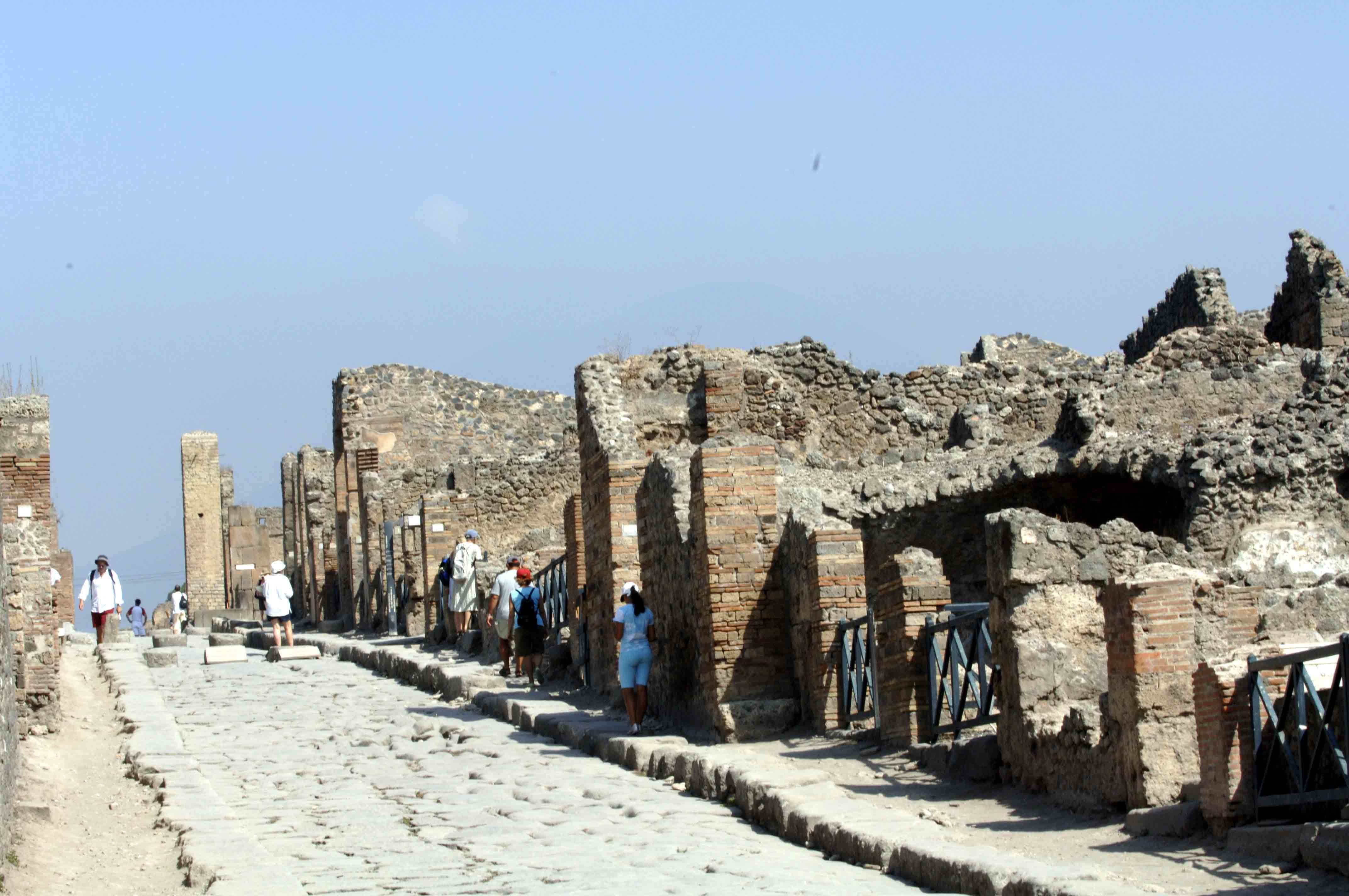 Νέες ανακαλύψεις στην νεκρόπολη της Τύρου