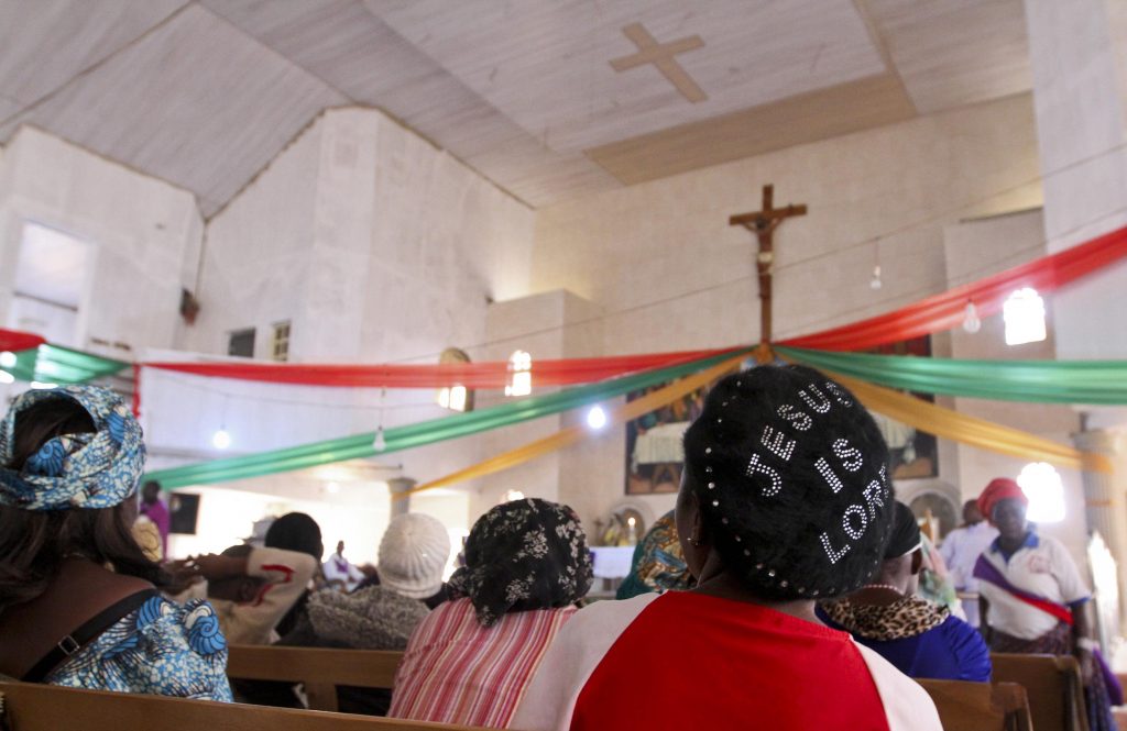 Μπήκαν στην εκκλησία με τα όπλα και σκόρπισαν το θάνατο στη Νιγηρία