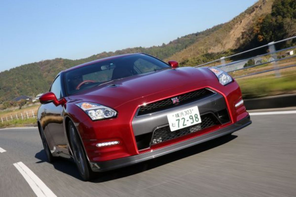 H Nissan θέλει το επόμενο GT-R πιο… premium