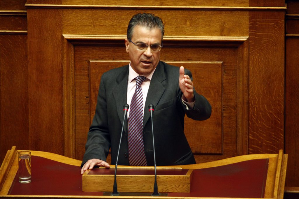 Αργύρης Ντινόπουλος: Από πολεμικός ανταποκριτής, υπουργός Εσωτερικών