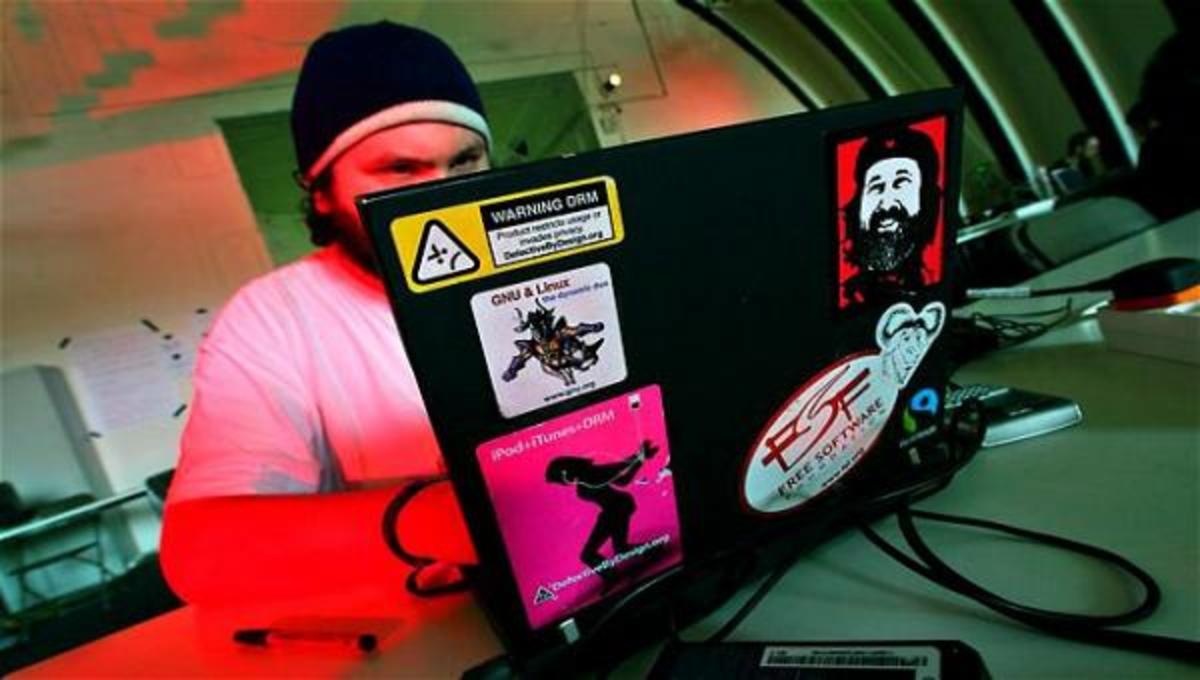 Ρώσοι hacker έκλεψαν πάνω από ένα δισ. κωδικούς πρόσβασης στο ίντερνετ