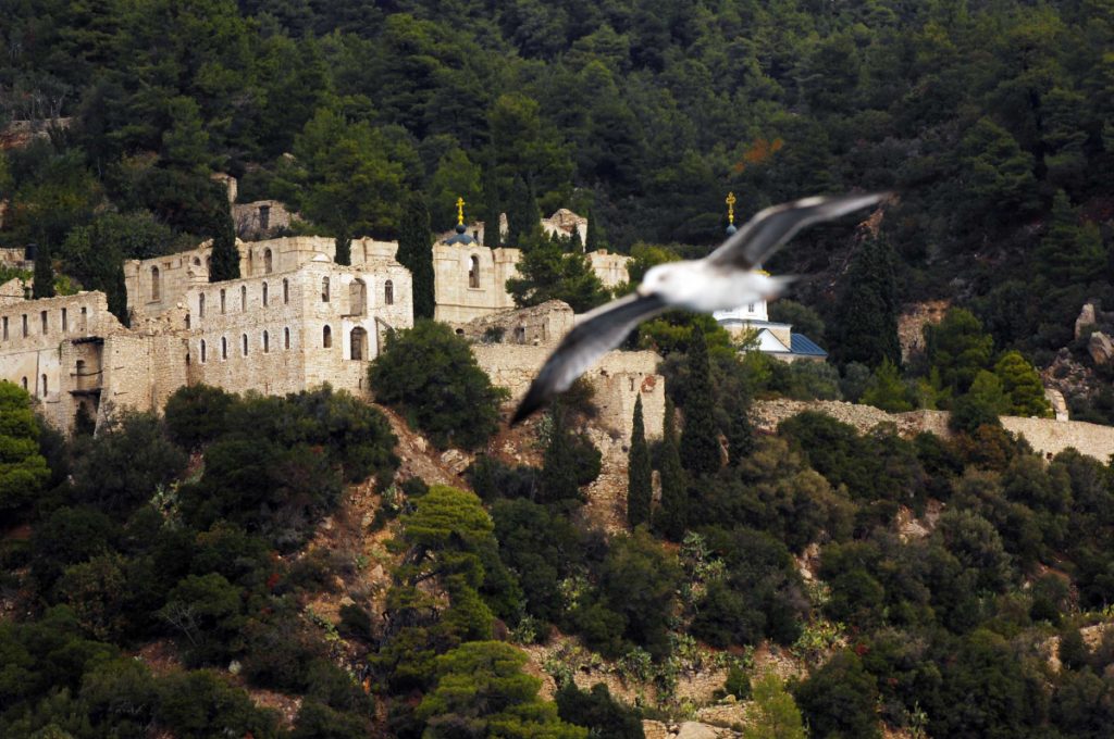 Πάσχα στο Άγιο Όρος – Εντυπωσιακές φωτογραφίες από τη “Μοναστική Πολιτεία”