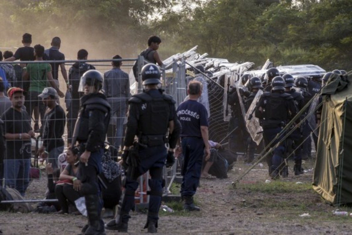 Η Ουγγαρία τραβάει το σχοινί! Κλείνει τα σύνορά της για τους πρόσφυγες