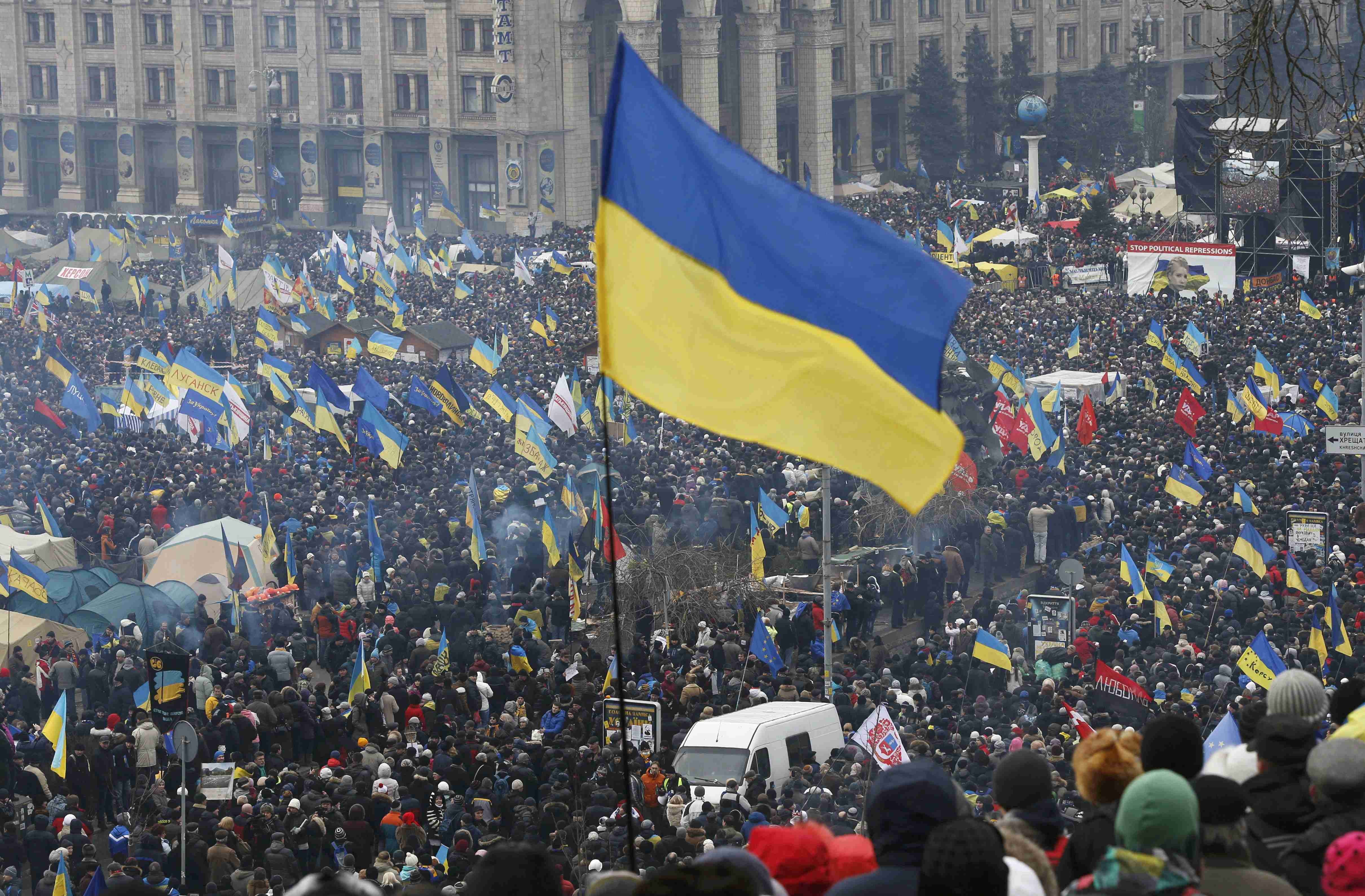 «Πόρτα» της Ευρώπης στην Ουκρανία: Παγώνουν οι διαδικασίες για την εμπορική συμφωνία