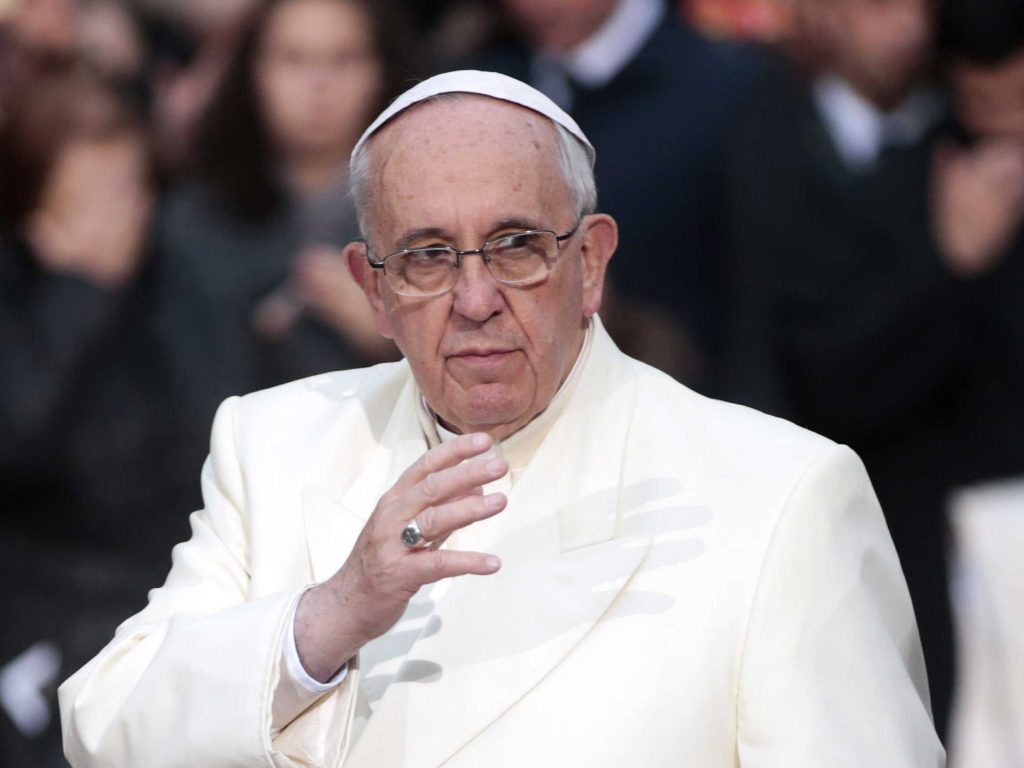 Καταγγέλει παιδόφιλους ιερείς ο πάπας Φραγκίσκος