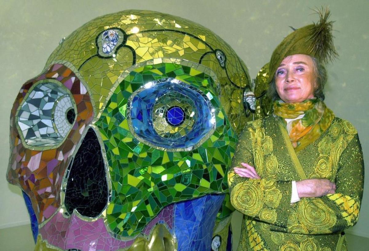 Niki de Saint Phalle: Οι άγνωστες στιγμές της ζωής της και η έκθεση στην γκαλερί του Αλέξανδρου Ιόλα