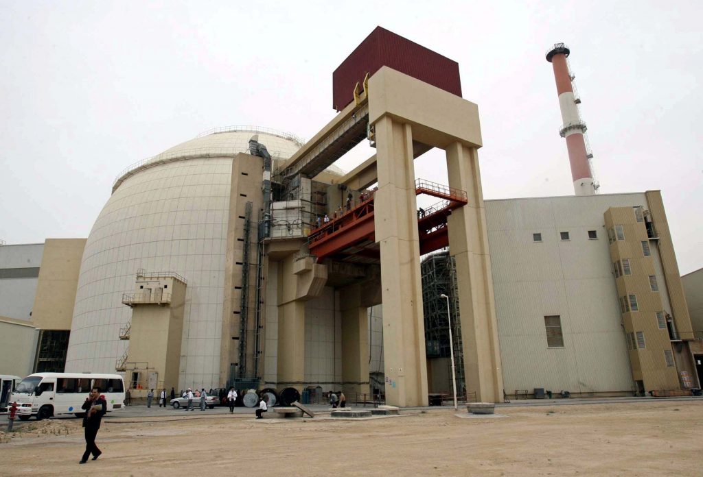 H Ρωσία θα βοηθήσει το Ιράν να φτιάξει έως 8 πυρηνικά εργοστάσια