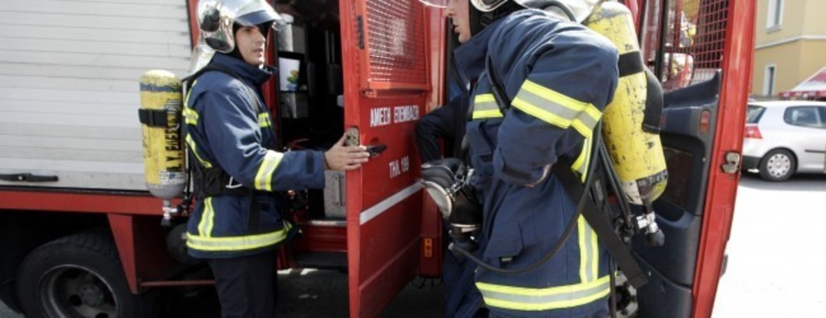 Συναγερμός στην Πυροσβεστική για φωτιά σε σπίτι στις Αρχάνες