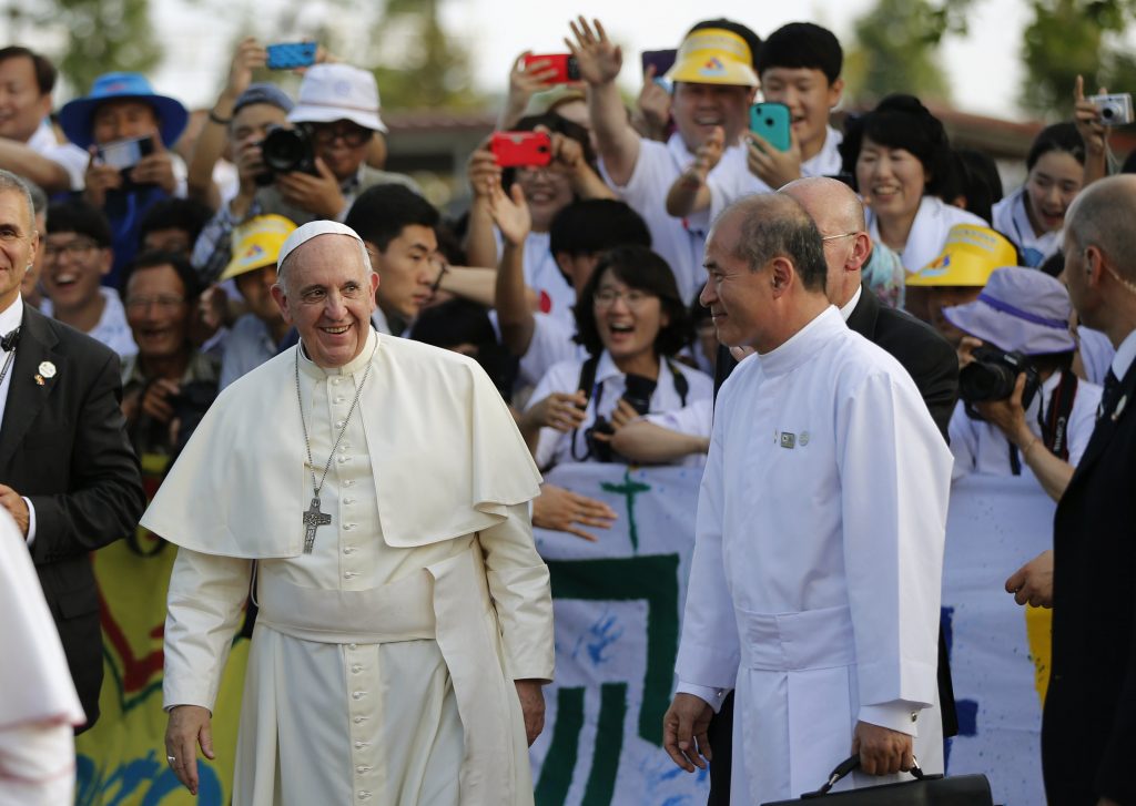 O Πάπας Φραγκίσκος κάλεσε τους Κορεάτες να προσευχηθούν για την ενότητα Βόρειας και Νότιας Κορέας