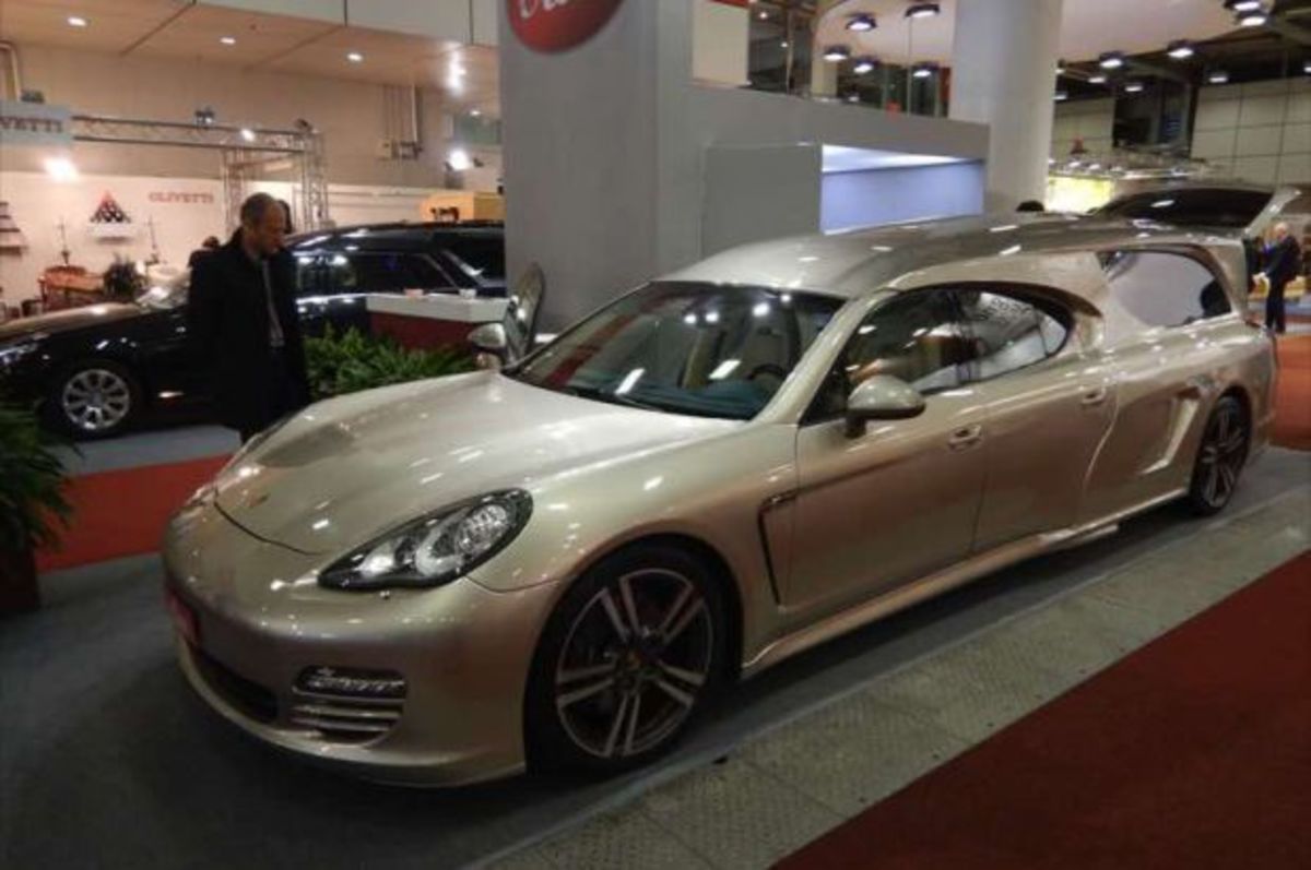 Η πιο… μακάβρια έκδοση της Porsche Panamera!