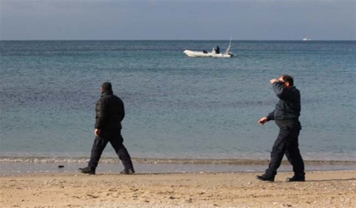 Ηλεία: Η θάλασσα ξέβρασε πτώμα στη Μυρσίνη