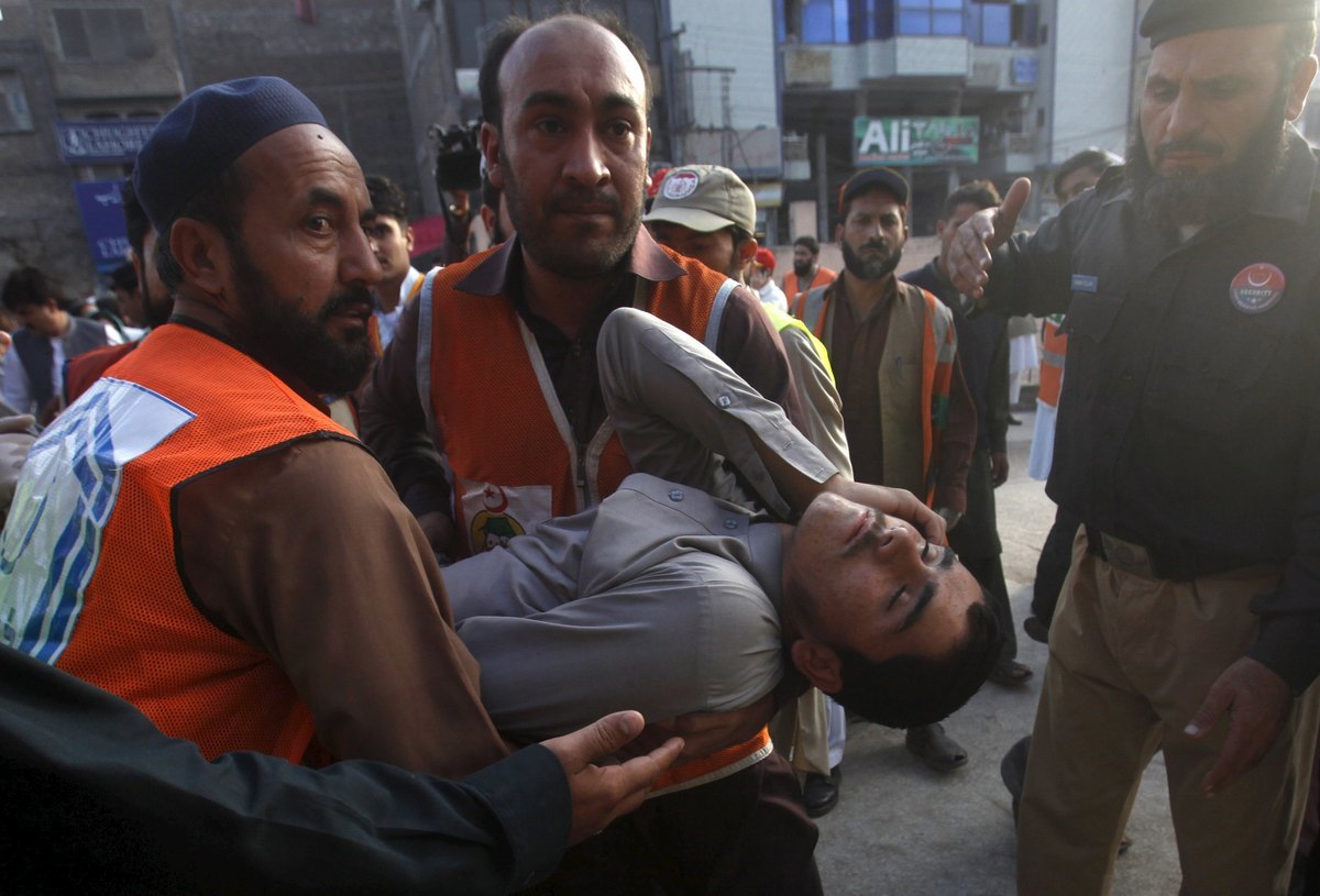 Καταστροφικός σεισμός με περισσότερους από 160 νεκρούς σε Πακιστάν, Αφγανιστάν και Ινδία