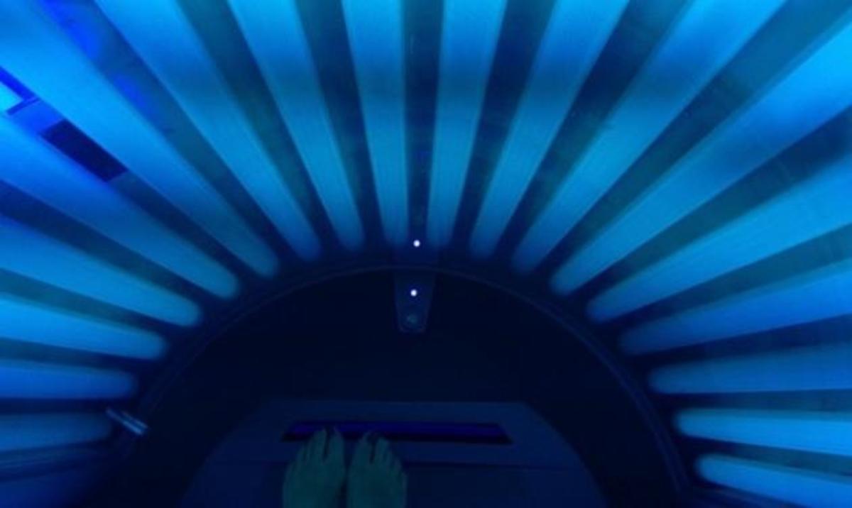 Μοντέλο ανέβασε φωτογραφία στο Instagram μέσα από το solarium!