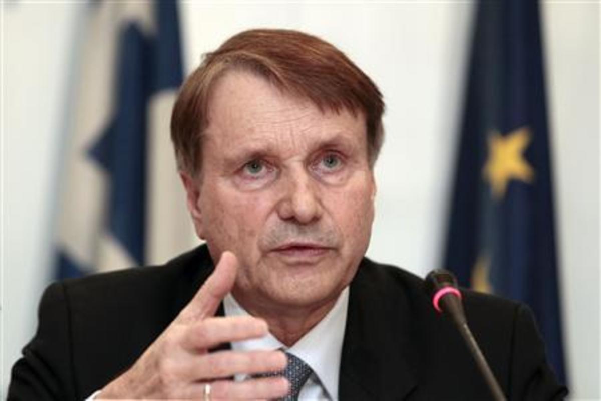 Ράιχενμπαχ: “Η Ελλάδα βαδίζει σταθερά προς την έξοδο από την κρίση”
