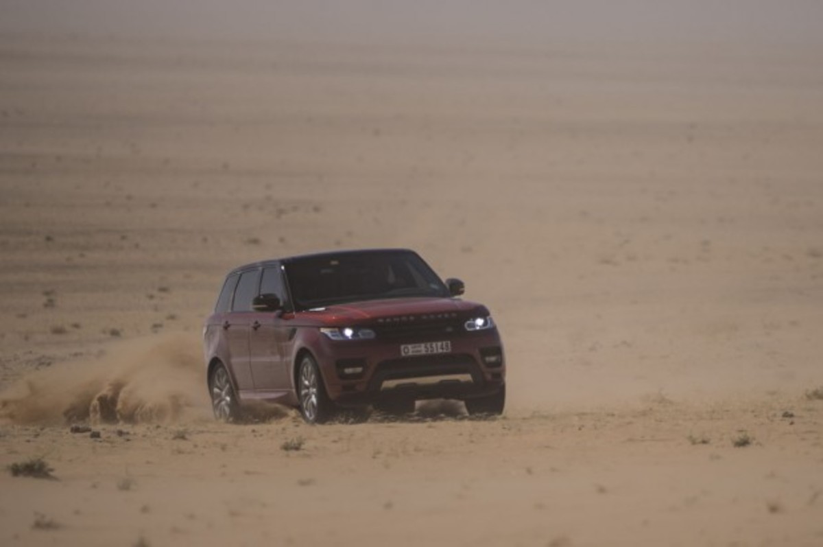 To νέο Range Rover Sport διέσχισε την έρημο Rub’ al Khali σε χρόνο ρεκόρ (VIDEO)