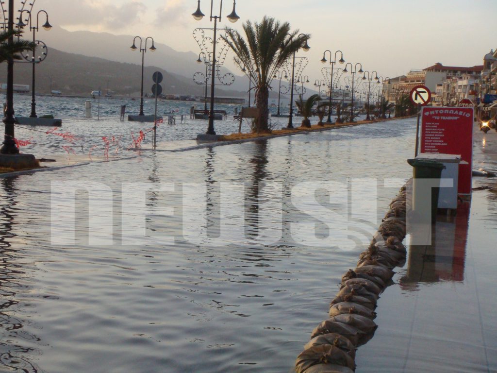 ΘΕΜΑ NEWSIT: “Βουλιάζουν” Σάμος και Αμφιλοχία