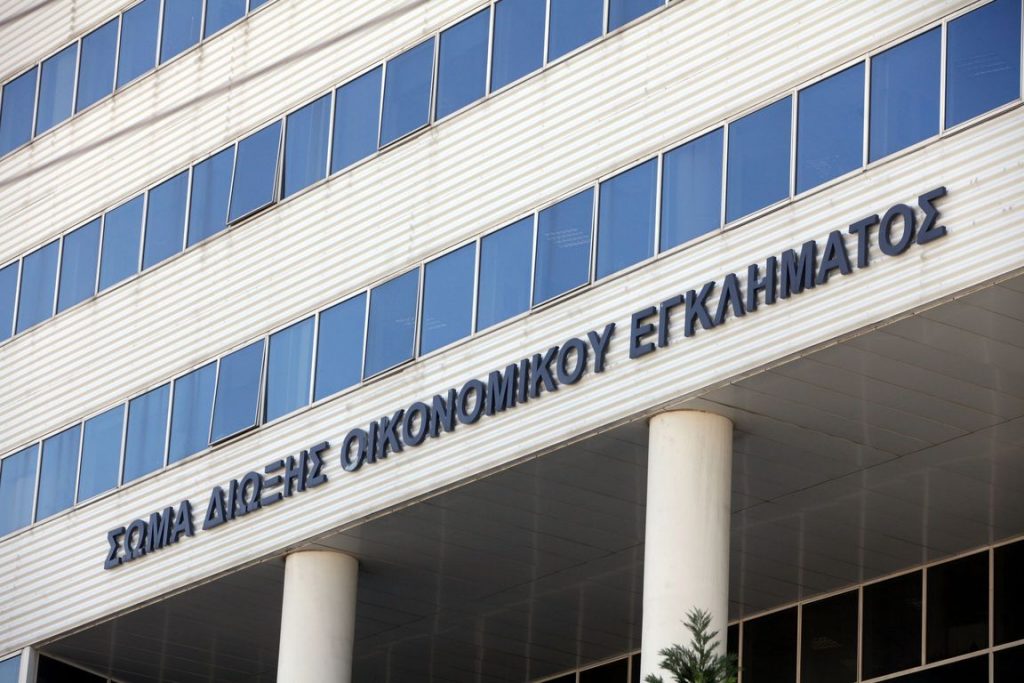 Ο υπουργός Τ. Αλεξιάδης δεν ξέρει τίποτα για την παραίτηση του επικεφαλής του ΣΔΟΕ