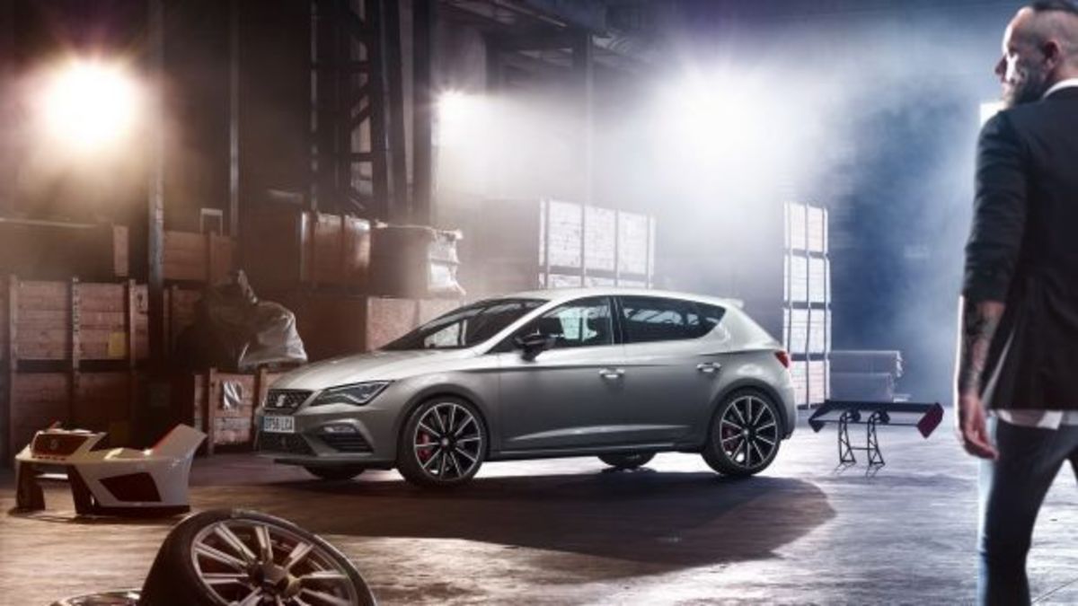 Νέο SEAT Leon Cupra με 300 PS και τετρακίνητο στέισον