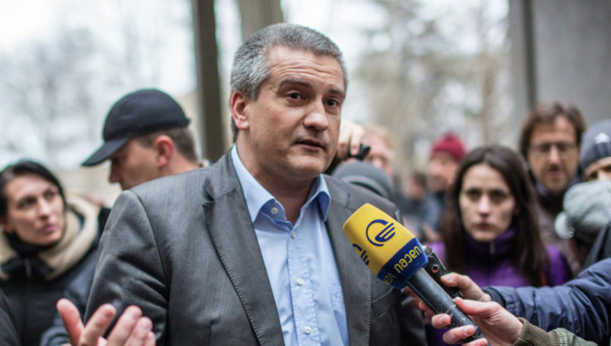 Ο φιλορώσος πρωθυπουργός της Κριμαίας κάλεσε τις ρωσόφωνες επαρχίες να οργανώσουν δημοψηφίσματα για να ενταχθούν στη Ρωσία