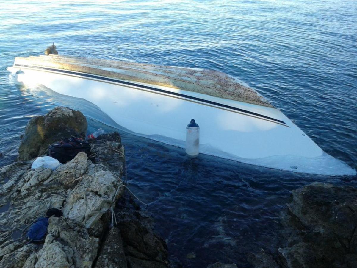 Το σκάφος που παρέσυρε στο θάνατο 12 ανθρώπους - ΦΩΤΟ EUROKINISSI