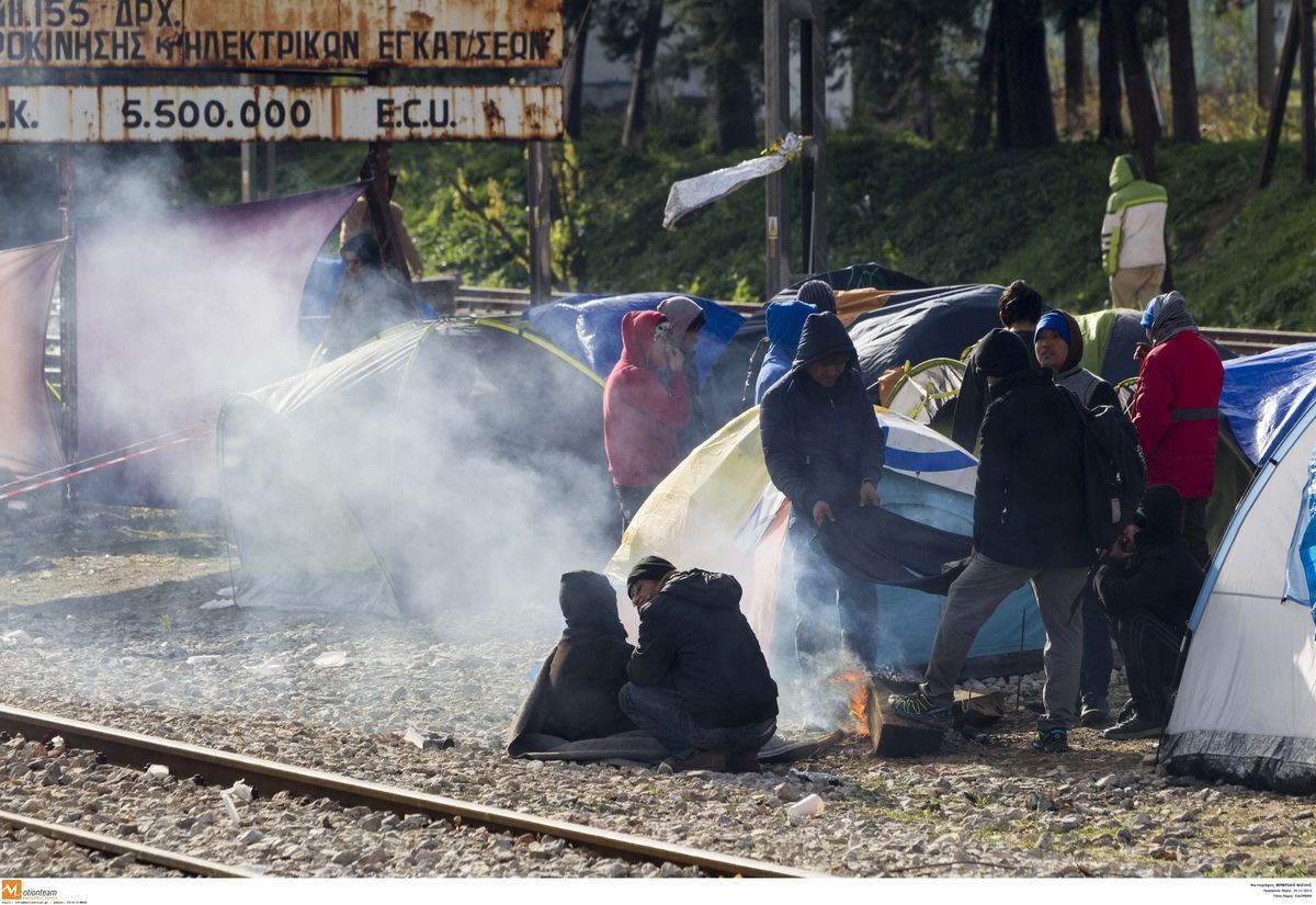 Η Βρετανία έστειλε βοήθεια στην Ελλάδα για τους πρόσφυγες