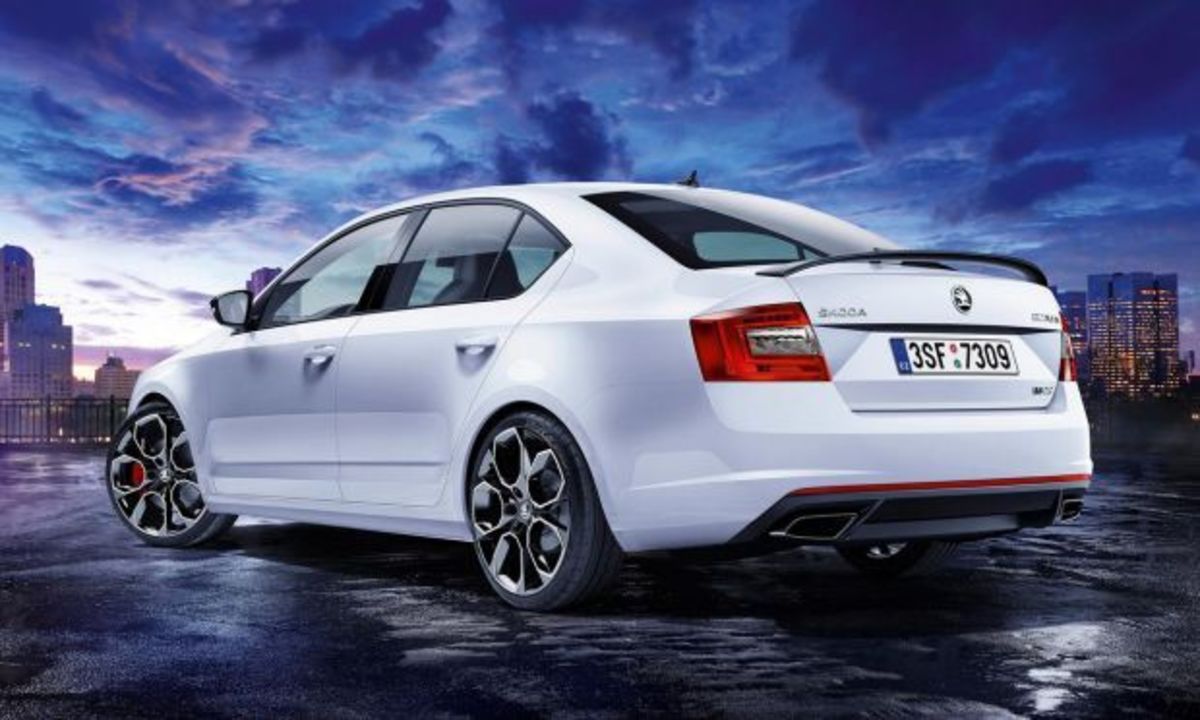 Νέο Škoda Octavia RS 230: Πιο ισχυρό από ποτέ, αλλά για λίγους