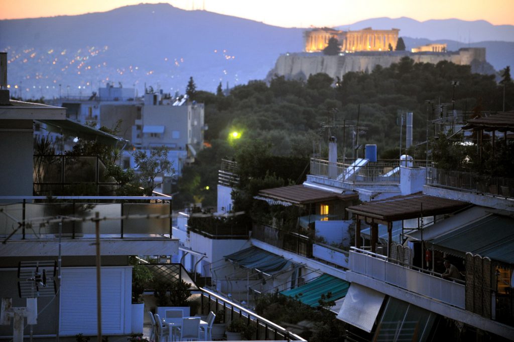 Κόκκινα δάνεια: Πανηγυρίζει το Μαξίμου – Για εξαπάτηση μιλά η ΝΔ