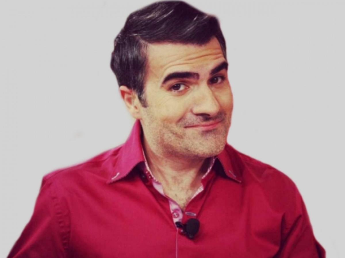 Ο Παύλος Σταματόπουλος απαντά γιατί έκλεισε ο κύκλος του «Μες στην καλή χαρά»