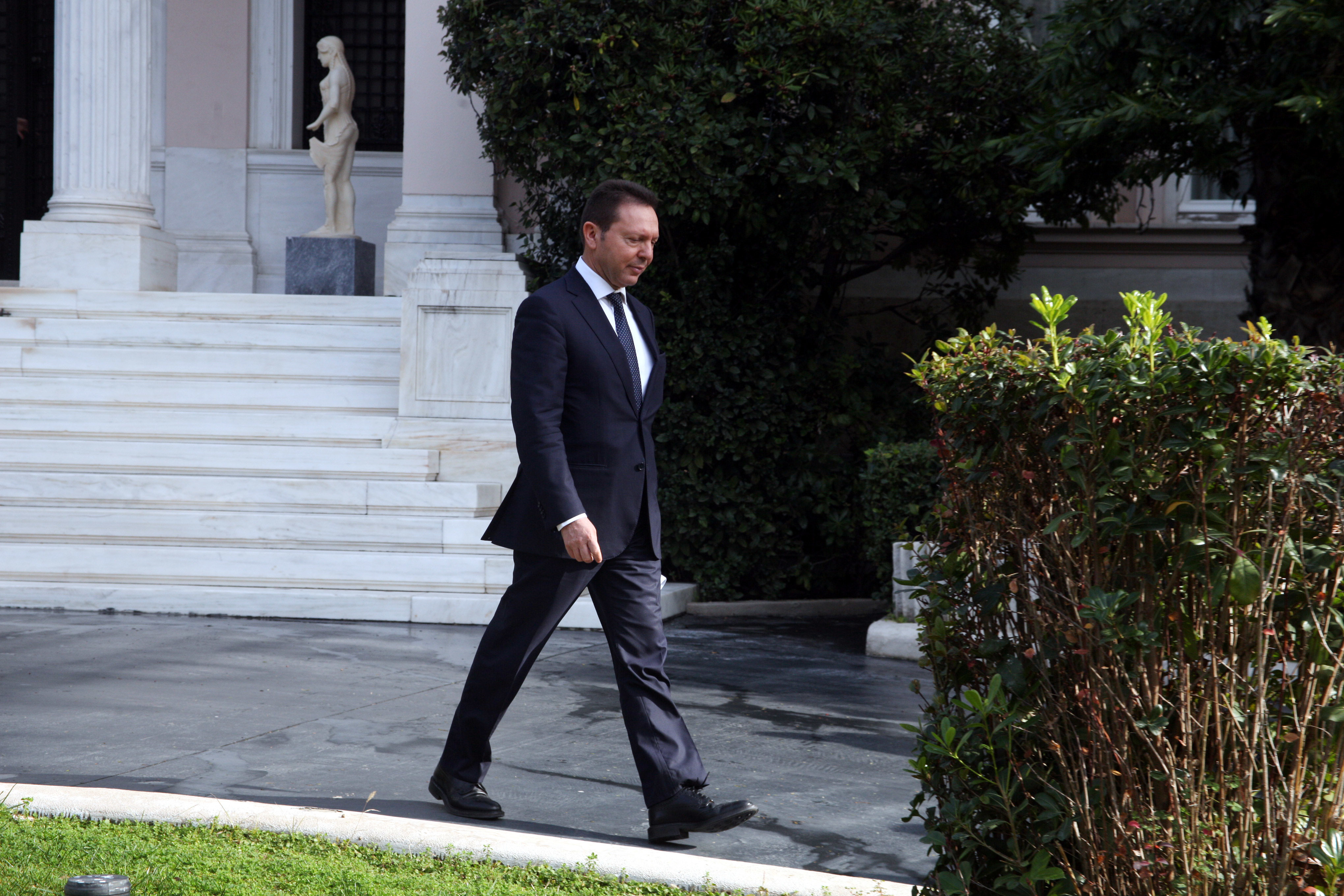 Οι αποκαλύψεις για τον Μπαλτάκο επιταχύνουν την έξοδο της Ελλάδας στις αγορές – Συνάντηση αύριο Σαμαρά-Βενιζέλου