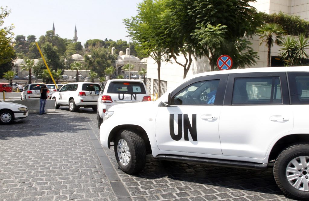Δραματικές εξελίξεις στη Συρία: Ελεύθεροι σκοπευτές επιτέθηκαν στους ελεγκτές του ΟΗΕ