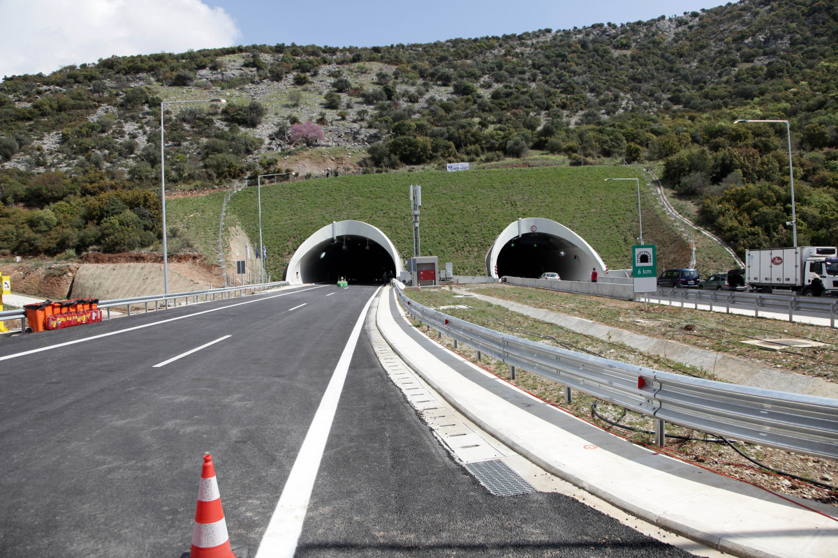 Δείτε live: Τα εγκαίνια στις σήραγγες των Τεμπών από τον πρωθυπουργό