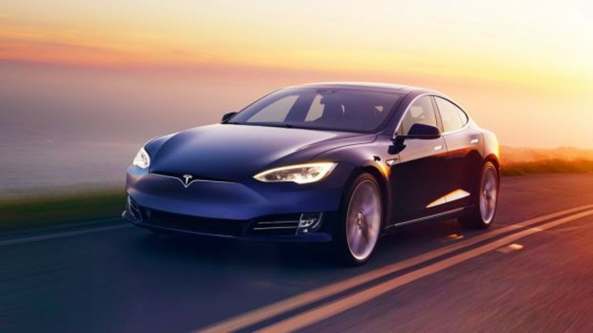 Το ηλεκτρικό Tesla (ξανα)σπάει το ρεκόρ στο 0-100 km/h!