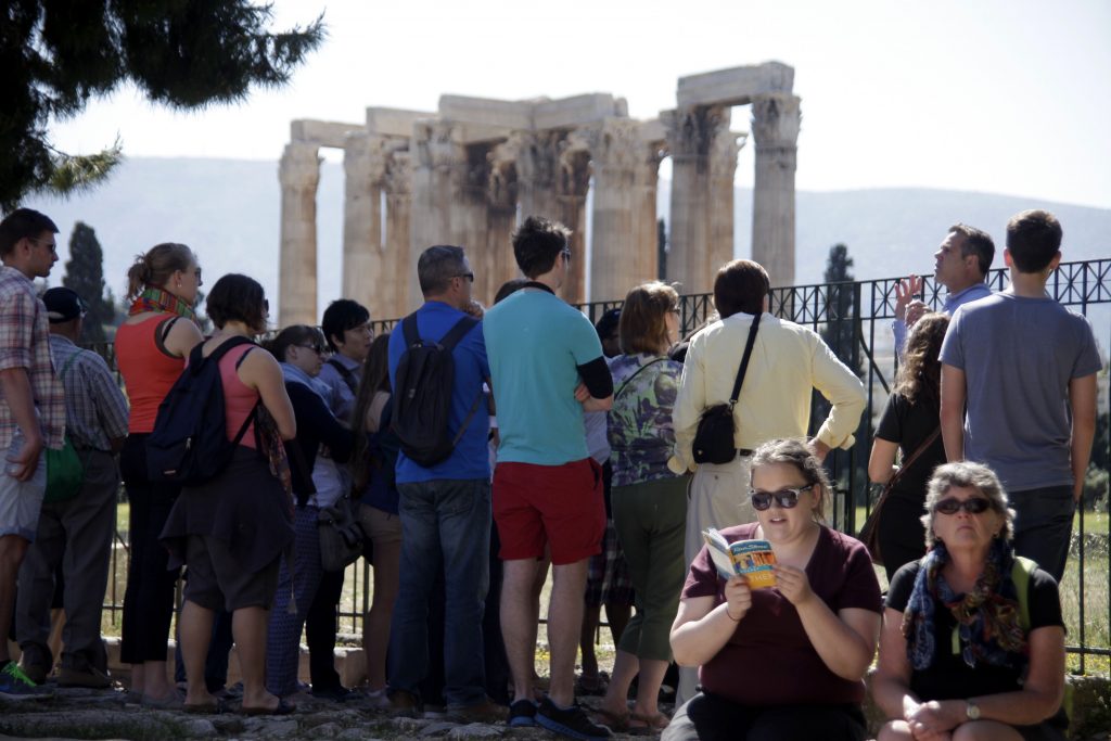 Φέτος περιμένουν 19 εκατ. τουρίστες στην Ελλάδα