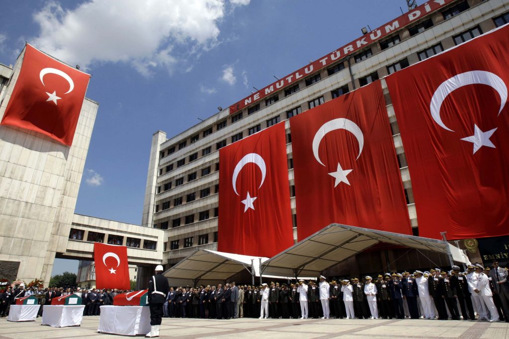 Η Τουρκία δεν δίνει αμνηστία στους αξιωματικούς που καταδικάστηκαν