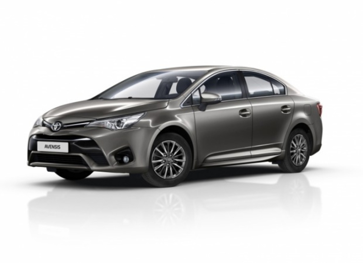 Toyota: Τεχνολογική αναβάθμιση για τα Avensis και Auris