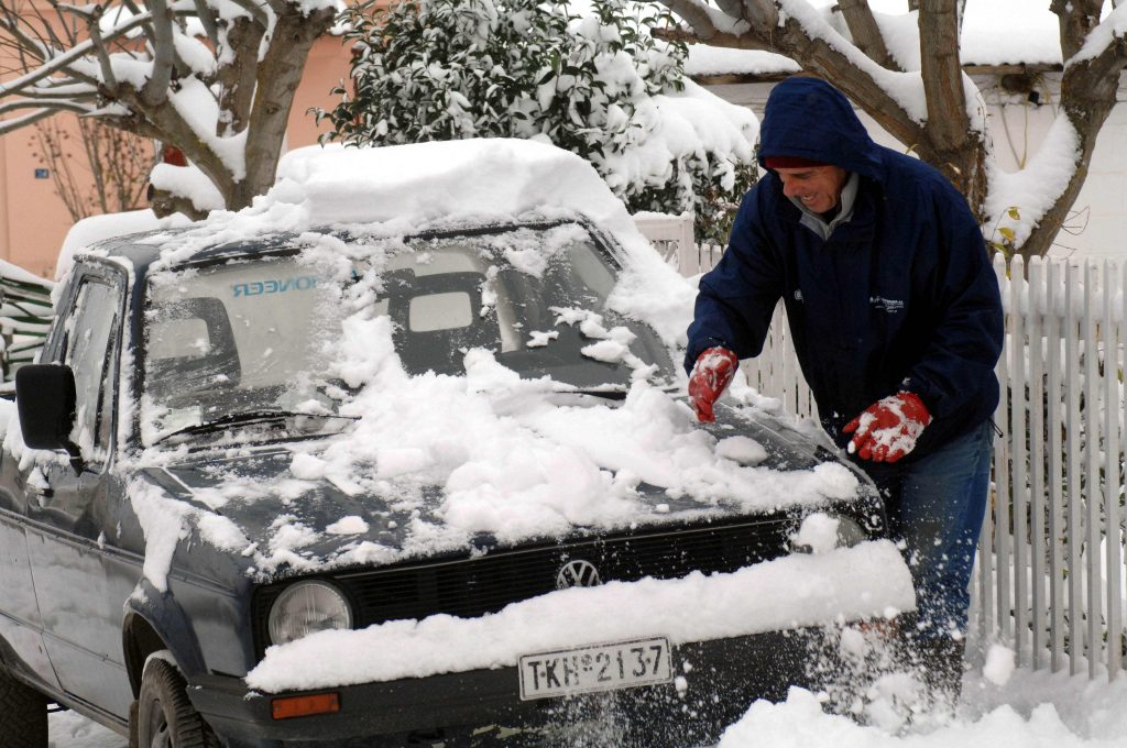 Τρίκαλα: Με αλυσίδες στα ορεινά του νομού