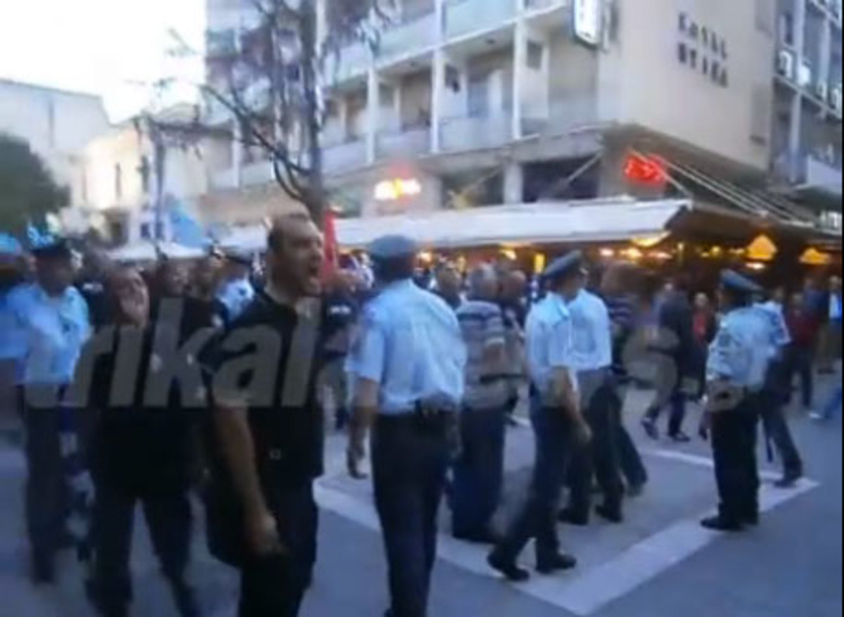 Ήλιοπουλος Χρυσής Αυγής: Τσιπρα, κουφάλα, γ@@@ τον Τσε Γκεβάρα (VIDEO)