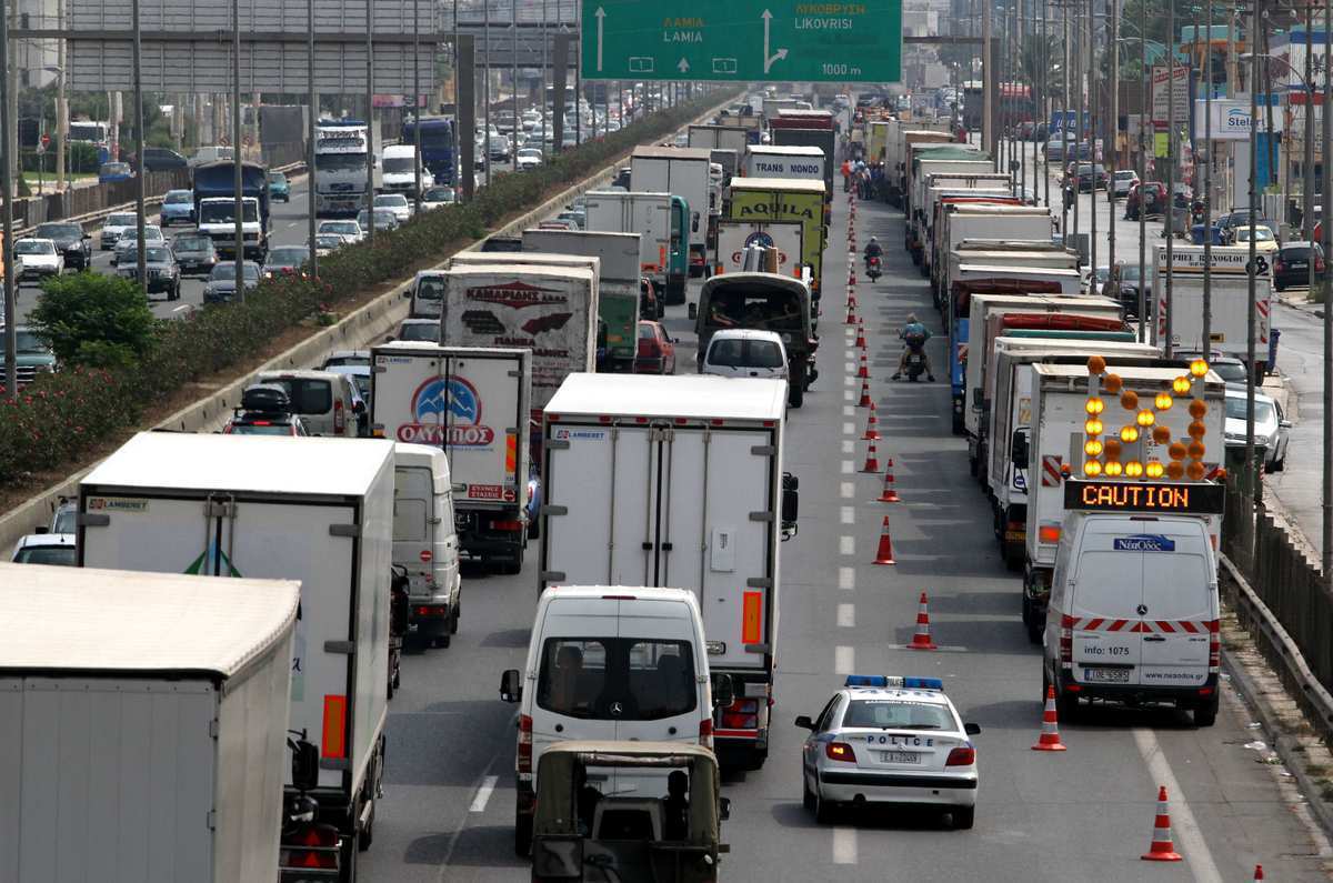 Κυκλοφοριακές ρυθμίσεις εν όψει του τριημέρου του Αγίου Πνεύματος