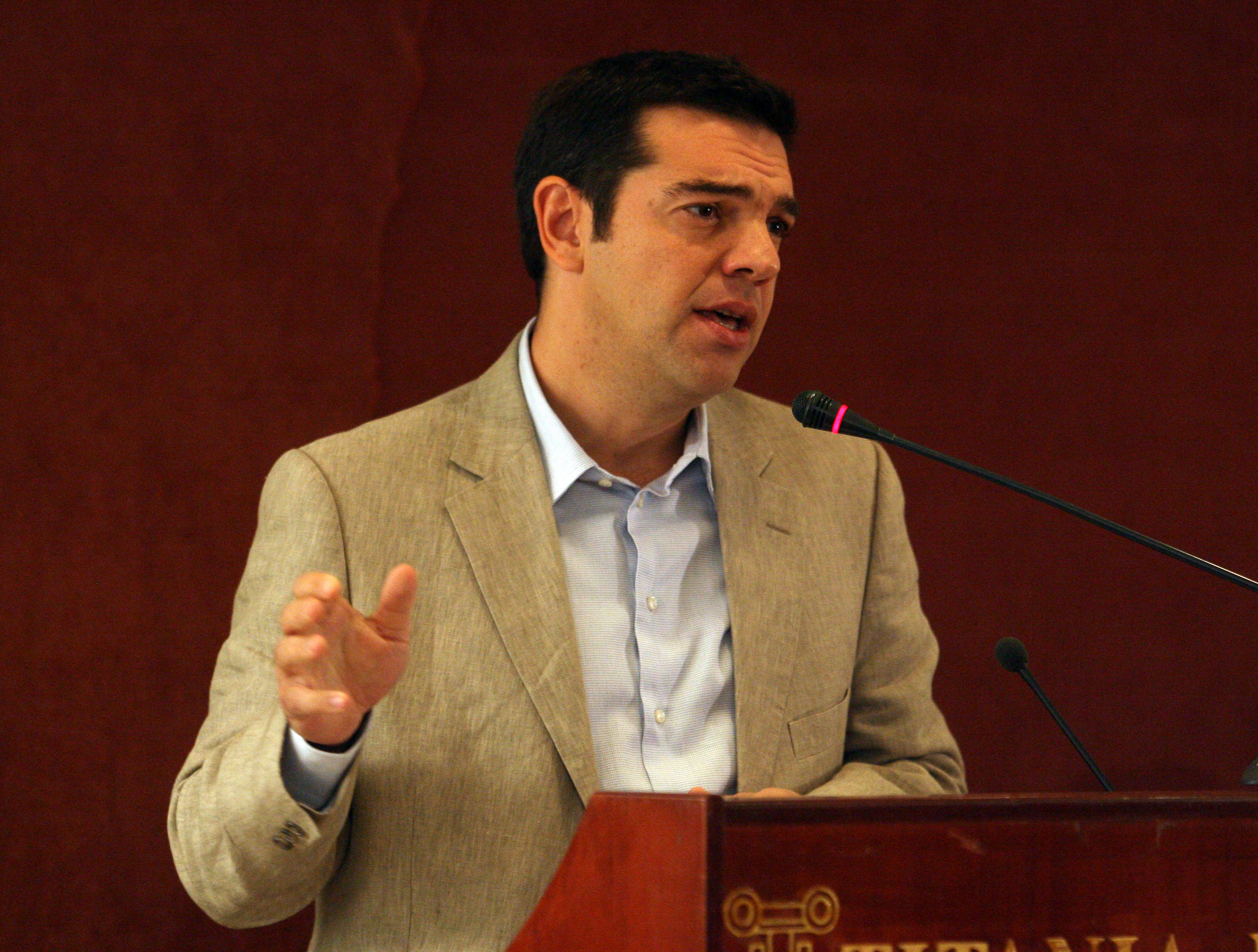 Α. Τσίπρας: Ο Σαμαράς θεωρεί κίνδυνο τον ΣΥΡΙΖΑ και όχι τη Χρυσή Αυγή
