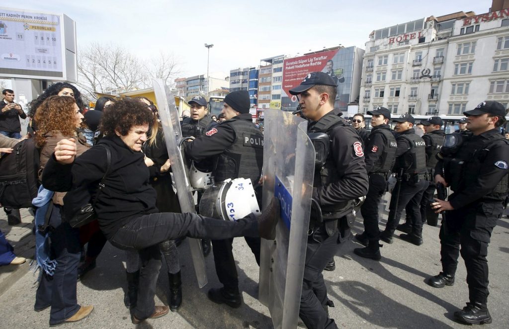 Η τουρκική αστυνομία διέλυσε συγκέντρωση στη μνήμη του 15χρονου που σκοτώθηκε πριν δύο χρόνια