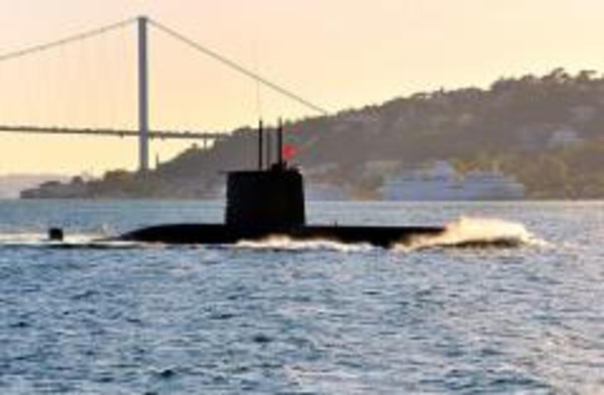 Τουρκικό υποβρύχιο συγκρούστηκε με πλοίο ανοιχτά της Κύπρου!