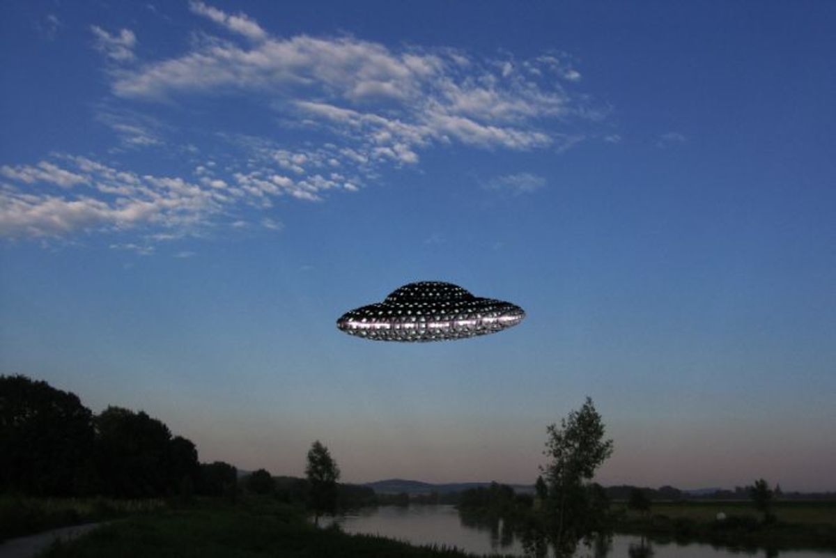 Πιλότος ισχυρίζεται ότι παραλίγο να συγκρουστεί με UFO