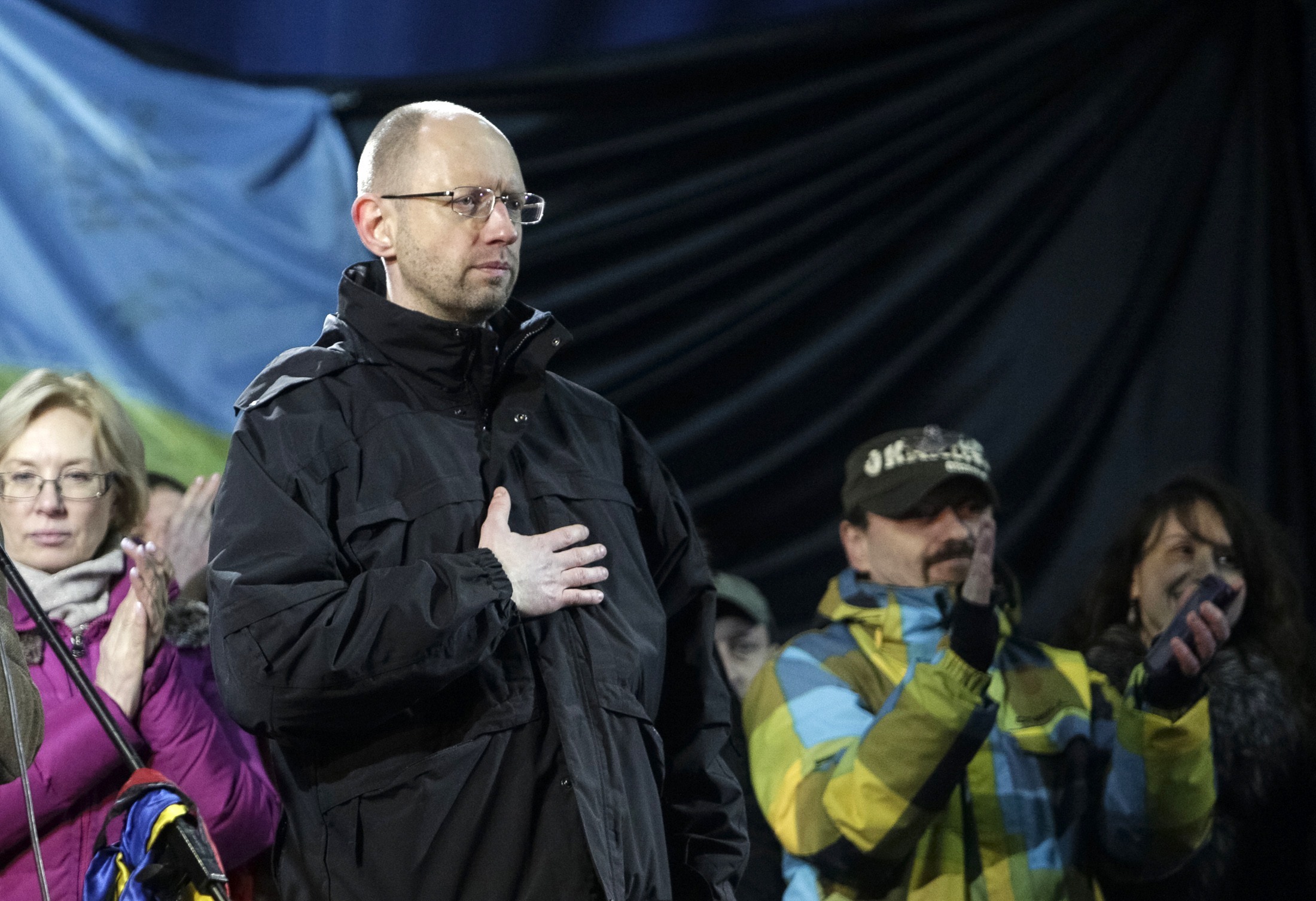 “Καλωσήρθατε στην κόλαση!”, δήλωσε ο νέος πρωθυπουργός της Ουκρανίας – Έκαναν υπουργό τον διαδηλωτή που βασανίστηκε