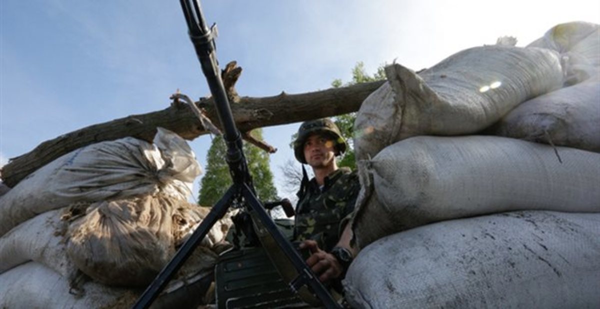 Εκρήξεις στο Ντονέτσκ – Κατηγορούν τη Ρωσία ότι προετοιμάζει στρατιωτική επέμβαση